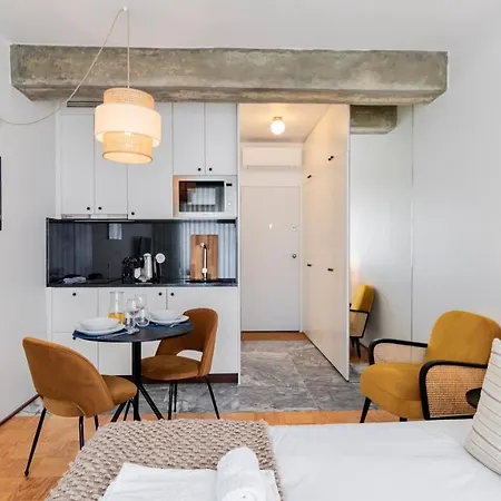 Ceuta Studio Apartments By Lovelystay Porto Exterior foto