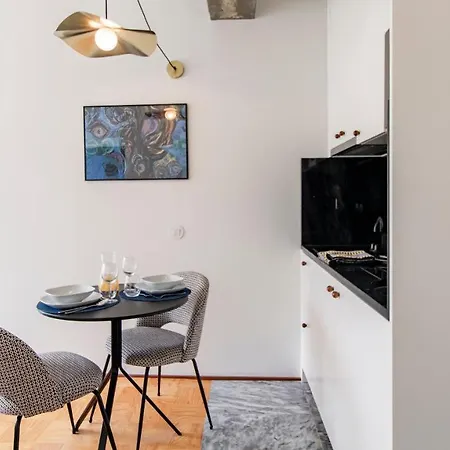 Ceuta Studio Apartments By Lovelystay Porto Exterior foto