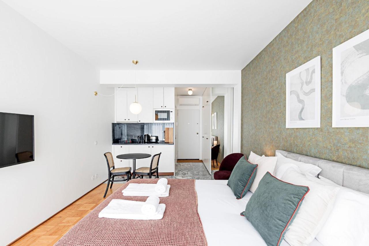 Ceuta By Lovelystay Appartement Porto