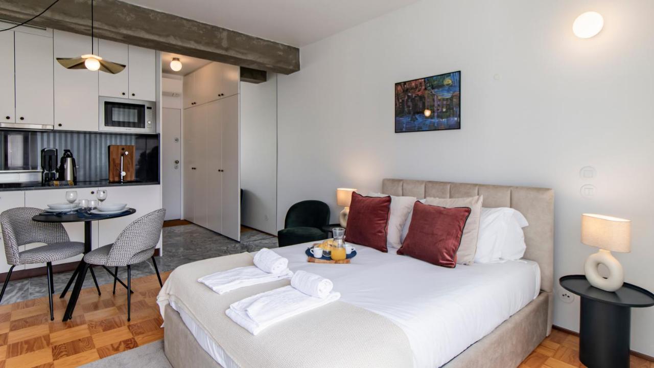 Ceuta By Lovelystay Appartement Porto